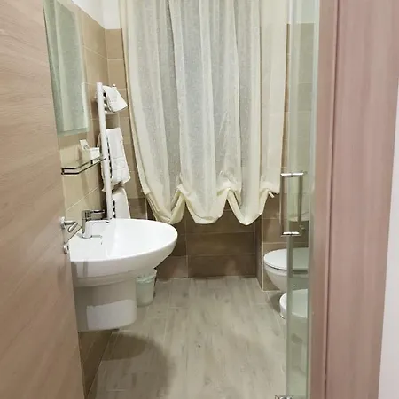 La Bed & Breakfast 3*