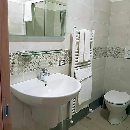 La 3*